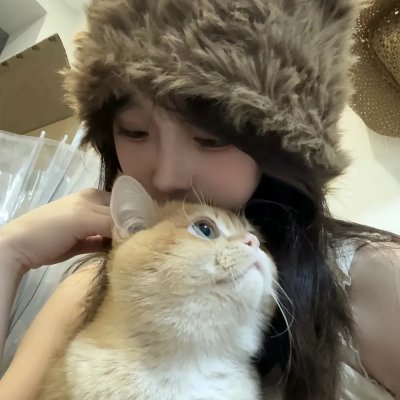 在巨大的洋葱之下