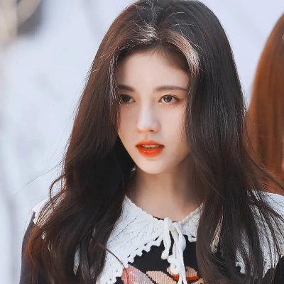 穿到饥荒年，我靠绑定挨骂系统顿顿吃肉